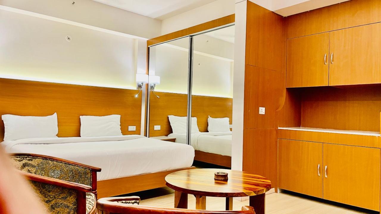 Neel Skye - Couple Friendly - Dlf My Pad, Gomtinagar , Lucknow Aparthotel Exterior photo